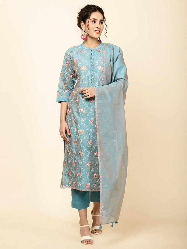 Embroidered Chanderi Kurta With Pants &amp; Dupatta
