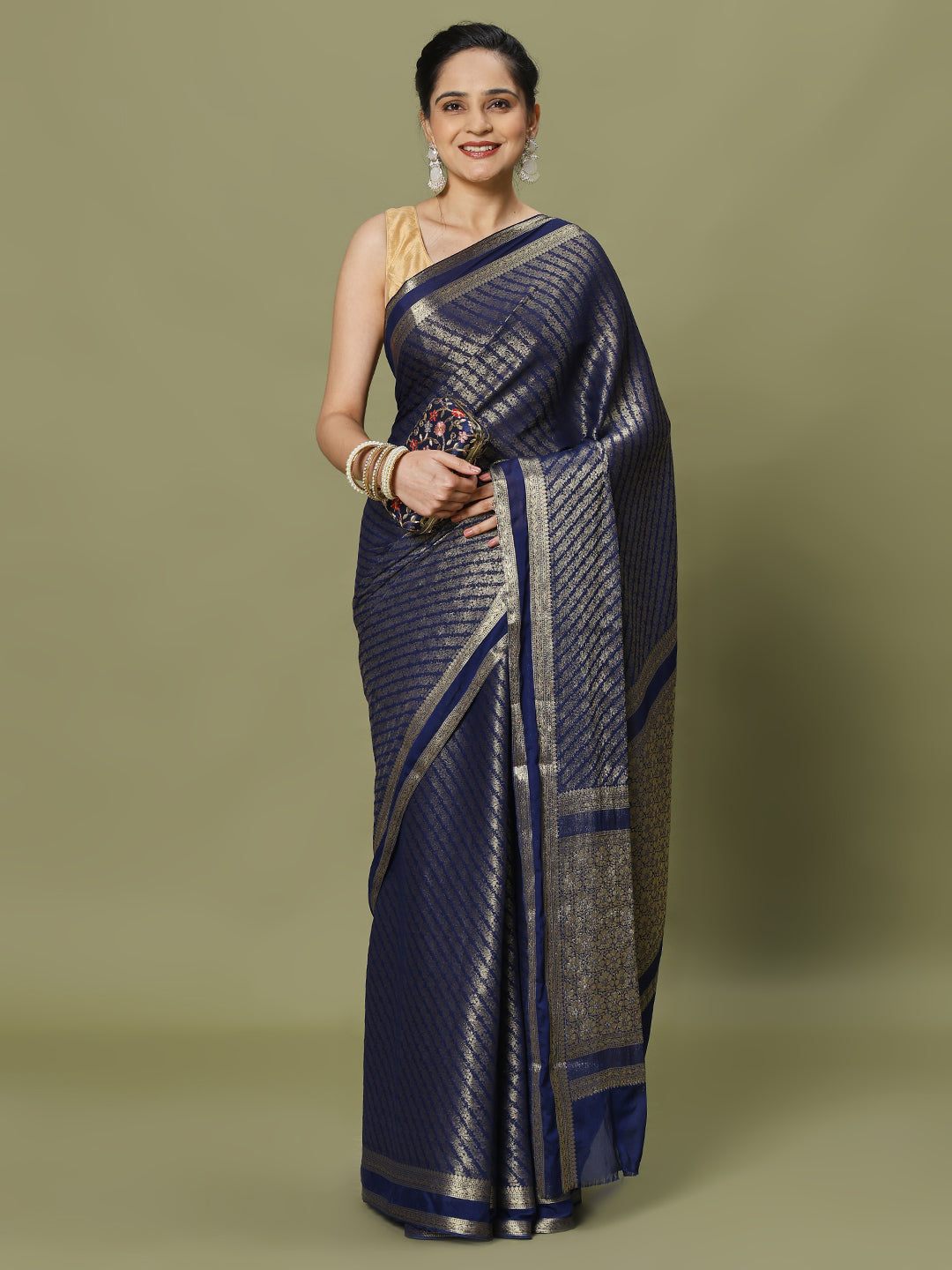 Zari Jaal Woven Crepe Saree