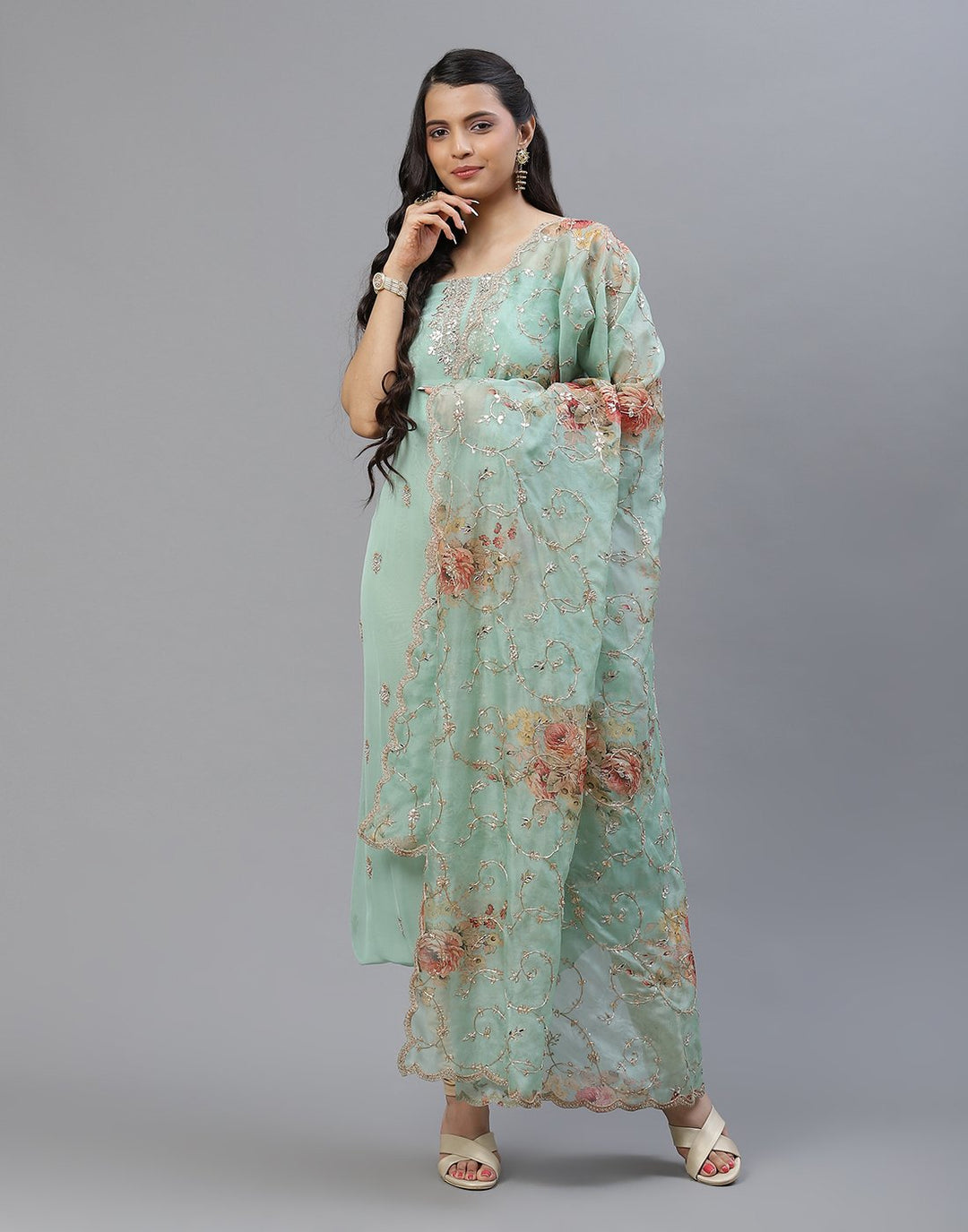 CREPE EMBROIDERED SUIT SET