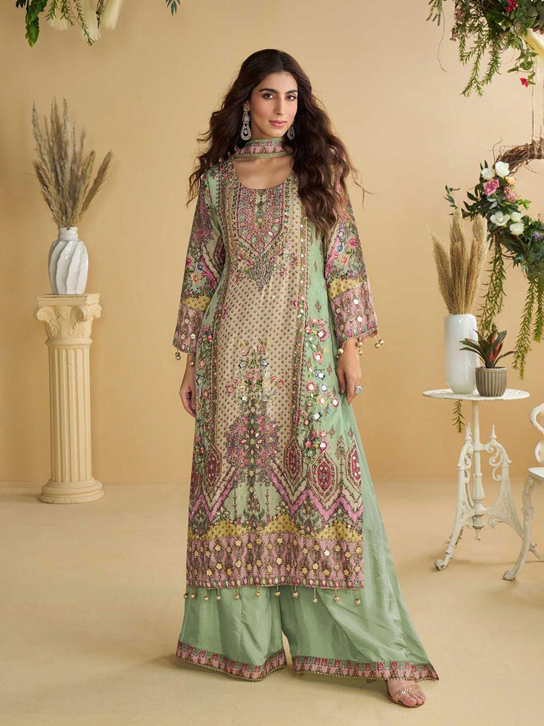 Embroidered Crep Kurta With Plazzo &amp; Dupatta