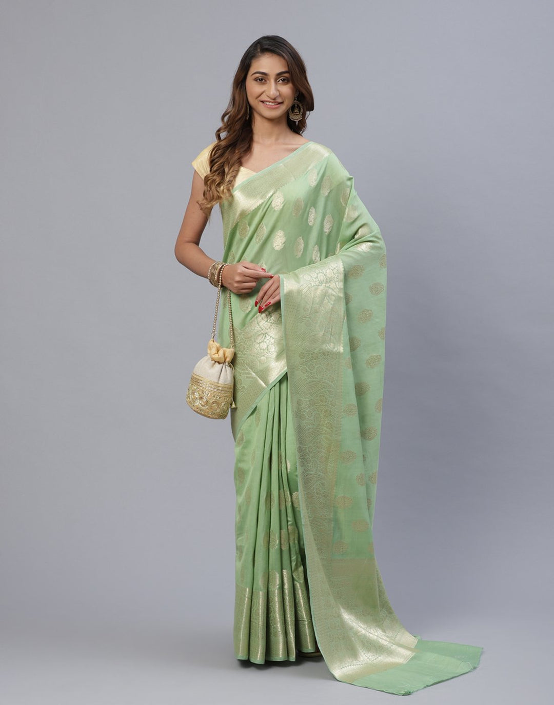 Woven Cotton Saree With Zari Border