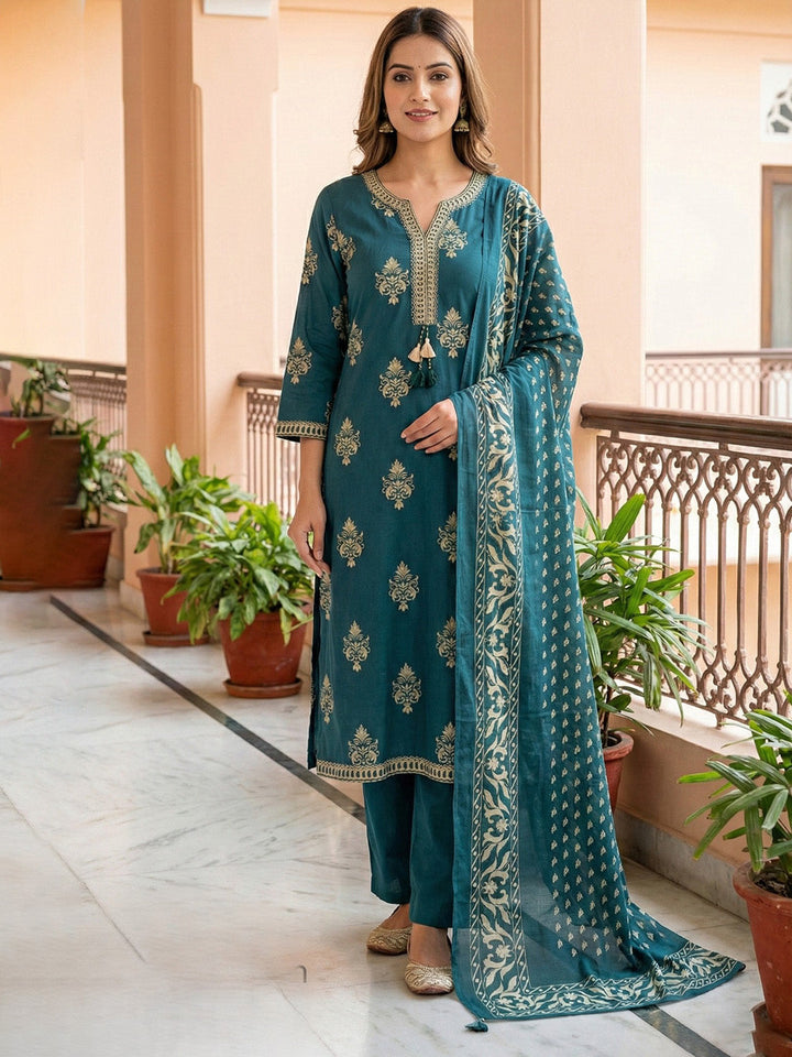 Green Cotton Blend Printed Straight Suit Set