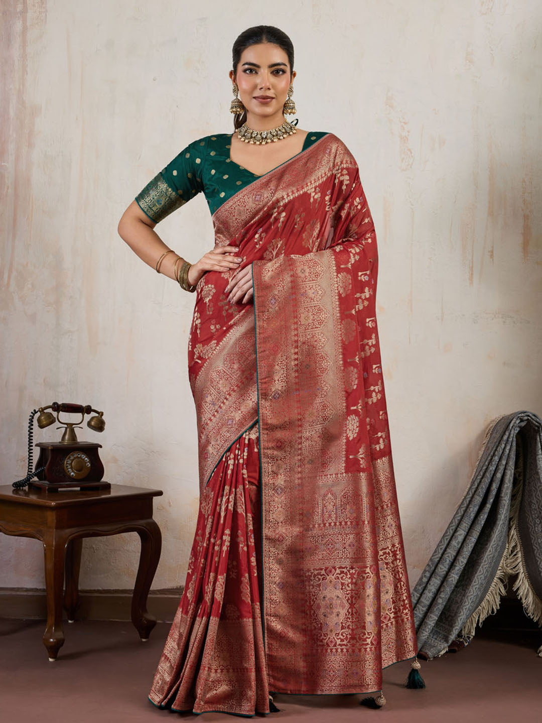 Woven Design Makhmal Silk Saree