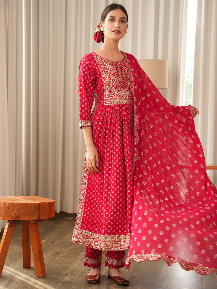 Resham Neck Booti Cotton Kurta With Pants &amp; Dupatta