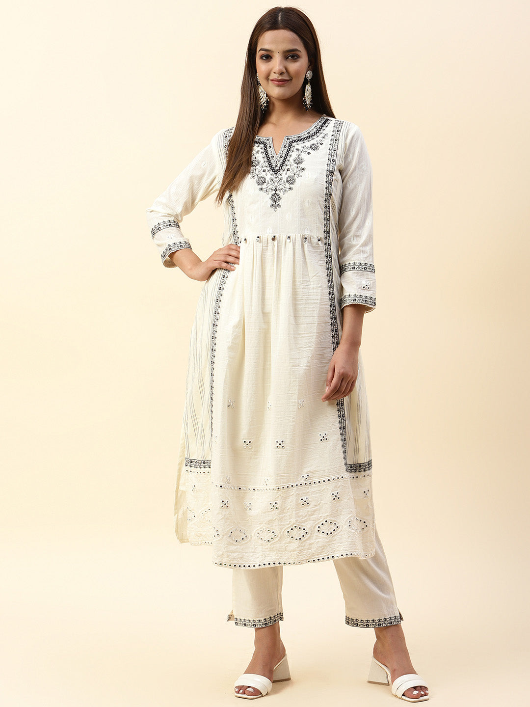 Embroidered Cotton Kurta With Pants