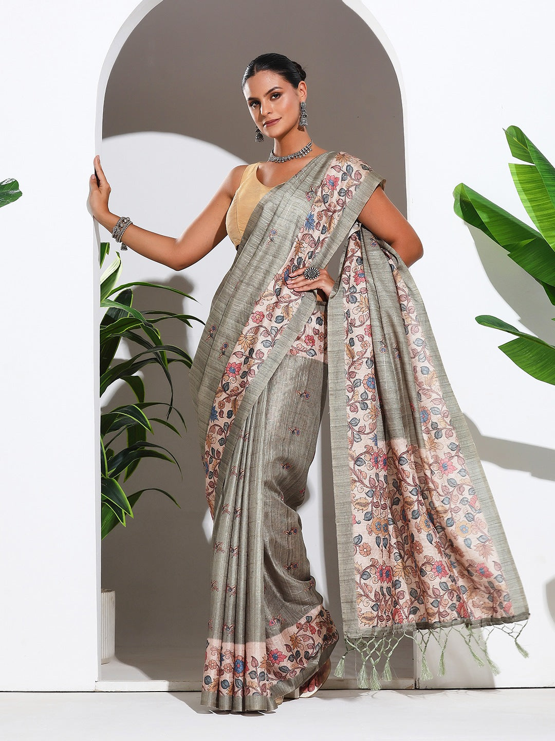 Floral Printed Tussar Silk Saree