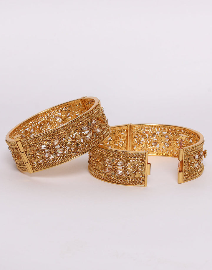 Traditional Gold Toned Bangle Set