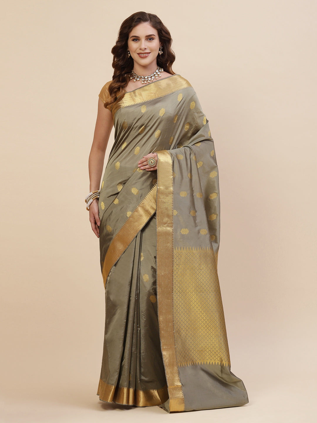 Zari Border Booti Handloom Woven Saree