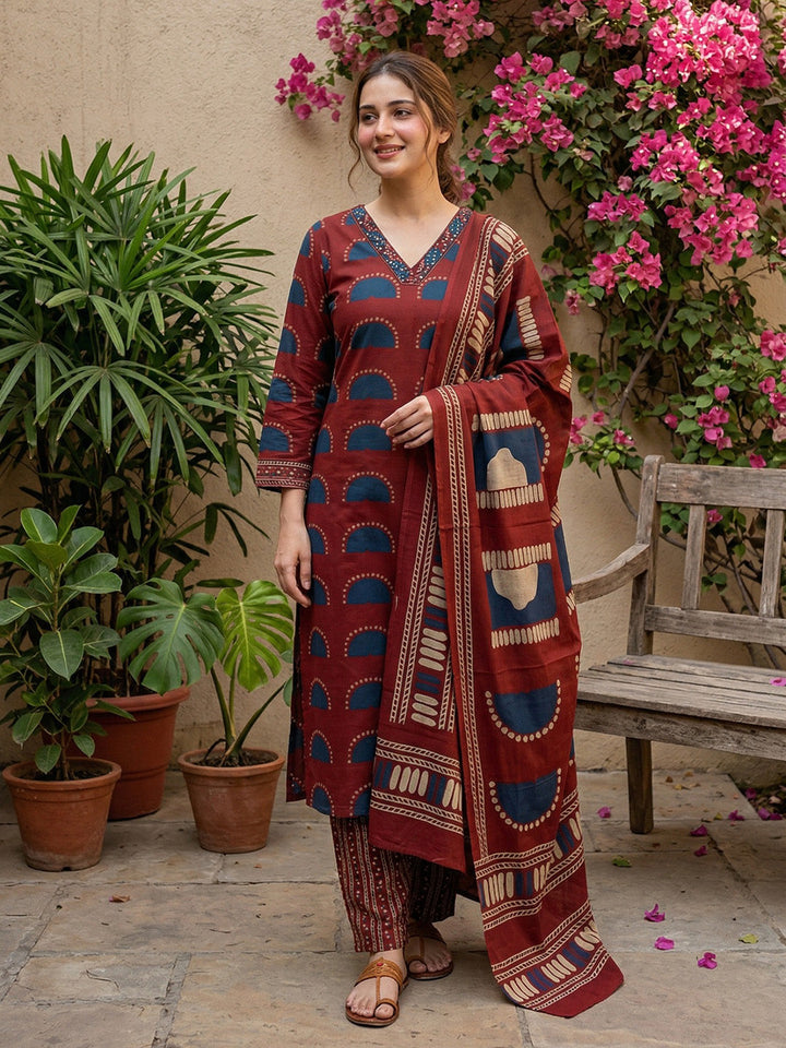 Purple Cotton Blend Embroidered Straight Suit Set