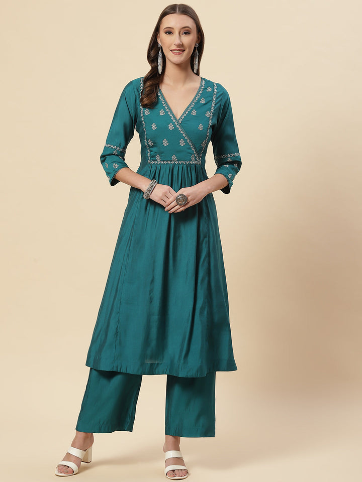 Embroidered Cotton Kurta With Pants