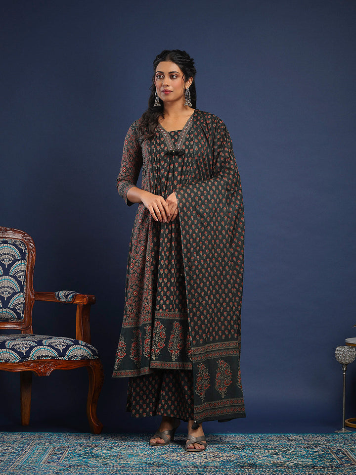 Bottle Green Cotton Blend Printed Straight Suit Set