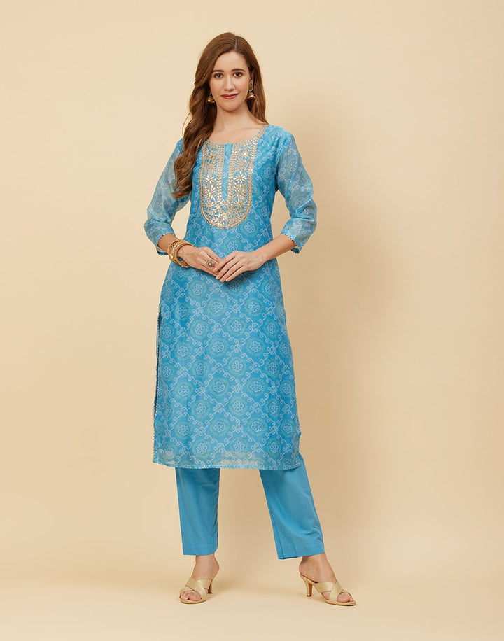 Embroidered Chanderi Kurti With Pant