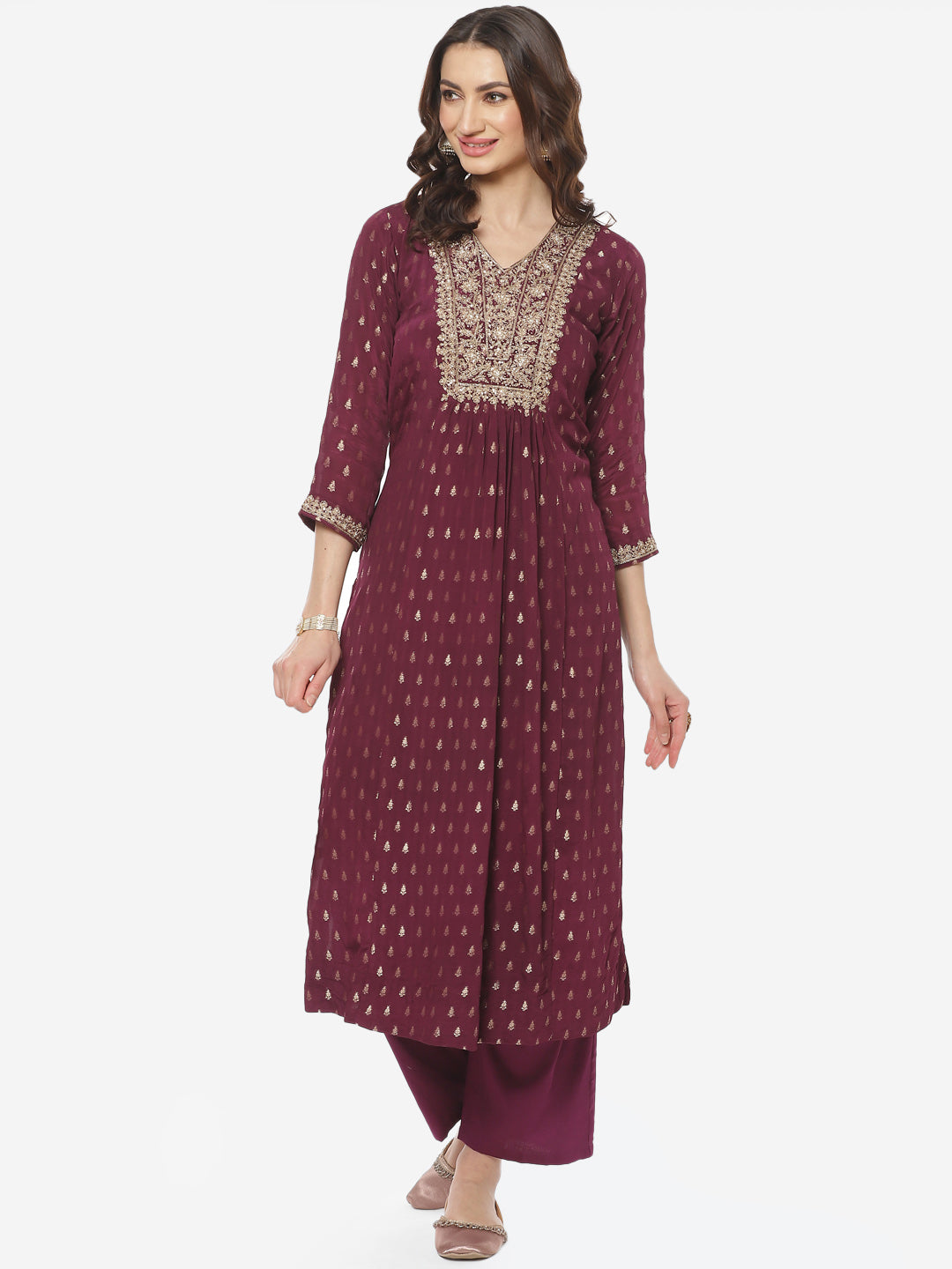 Embroidered Neck Zari Crepe Kurti With Pant