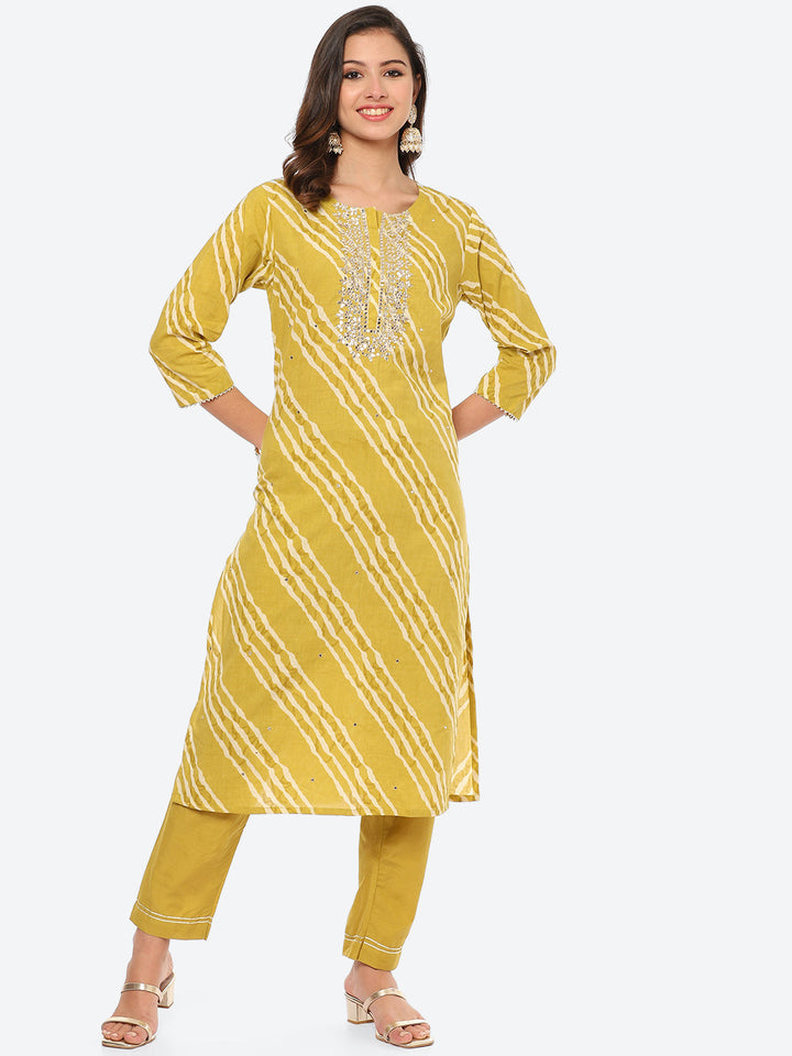 Neck Embroidered Patti Cotton Kurta With Pant