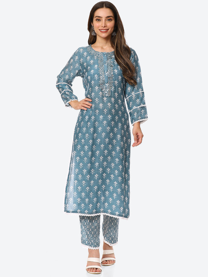 Printed Neck Embroidered Muslin Kurta With Pant