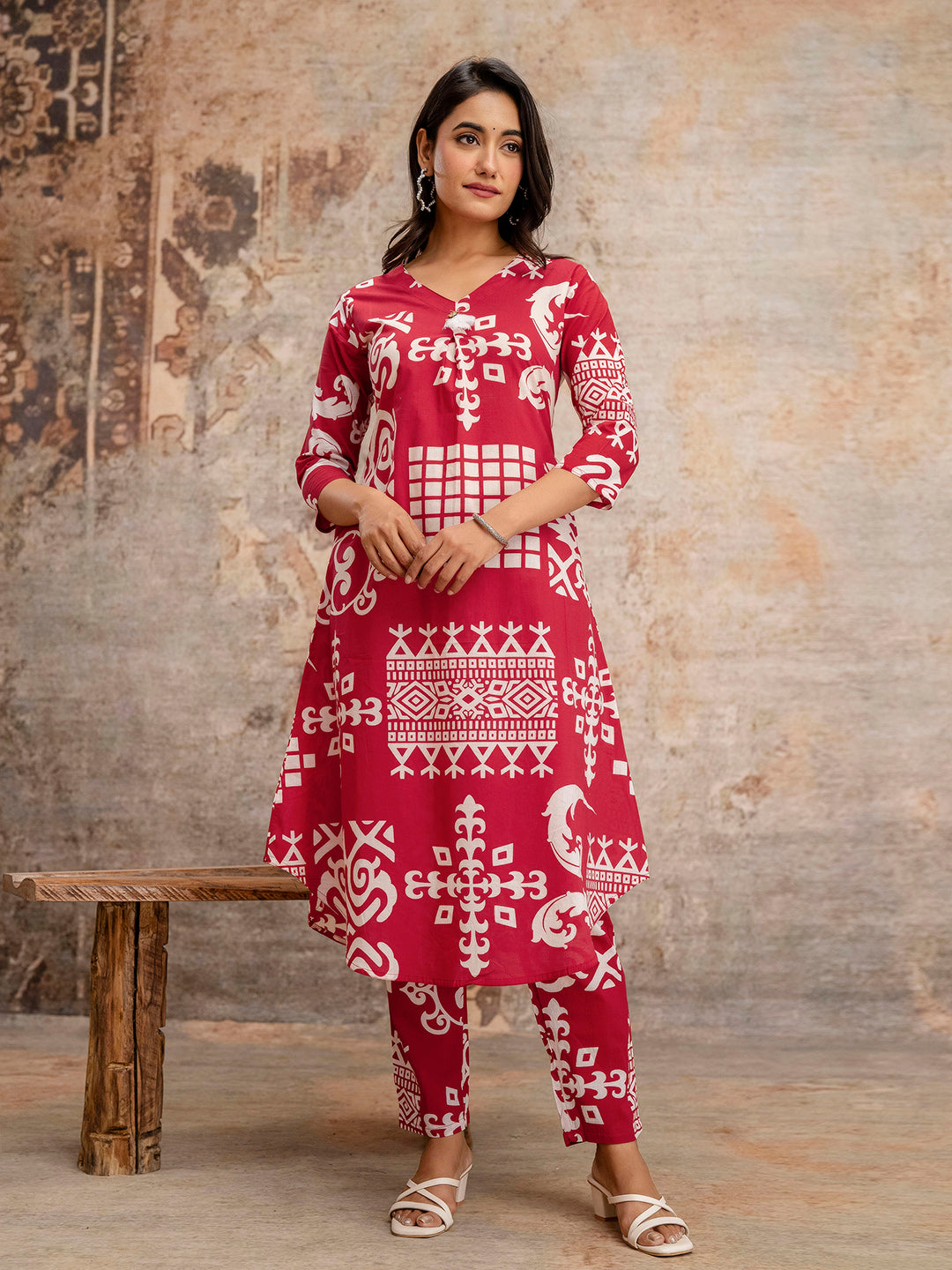 Printed Cotton Blend Kurta With Pants