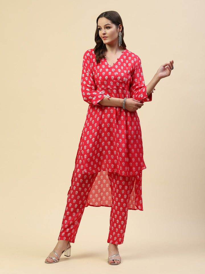 Floral Printed Muslin Kurta With Pants