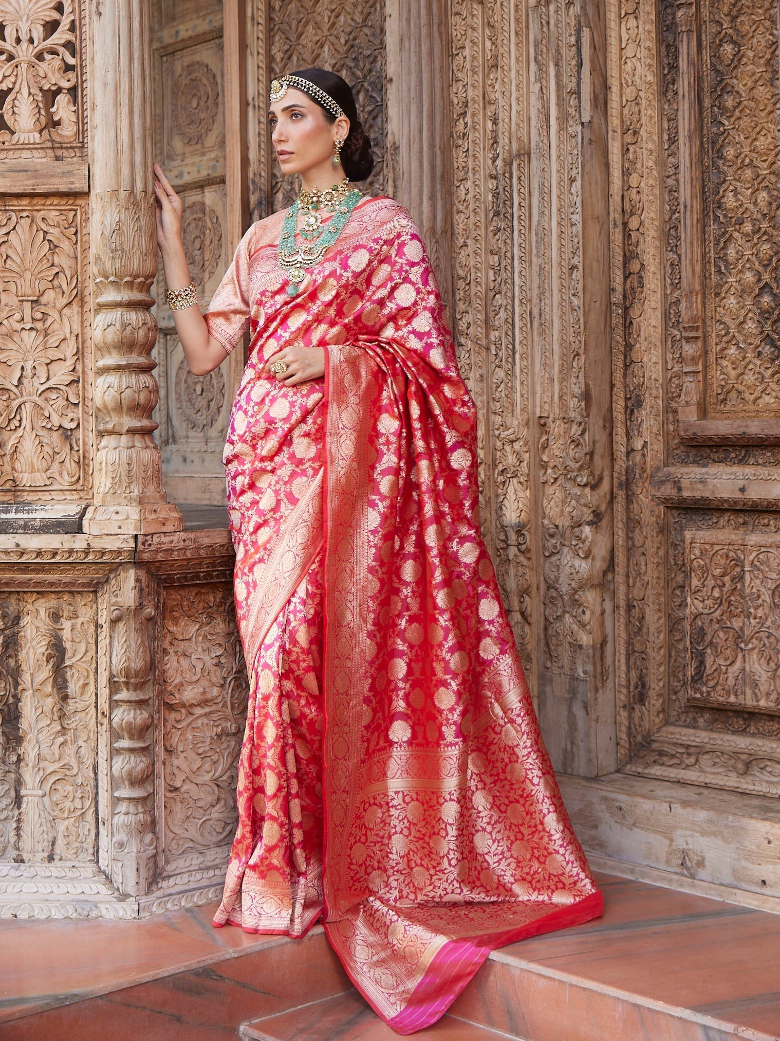 Floral Zari Jaal Banarasi Woven Saree