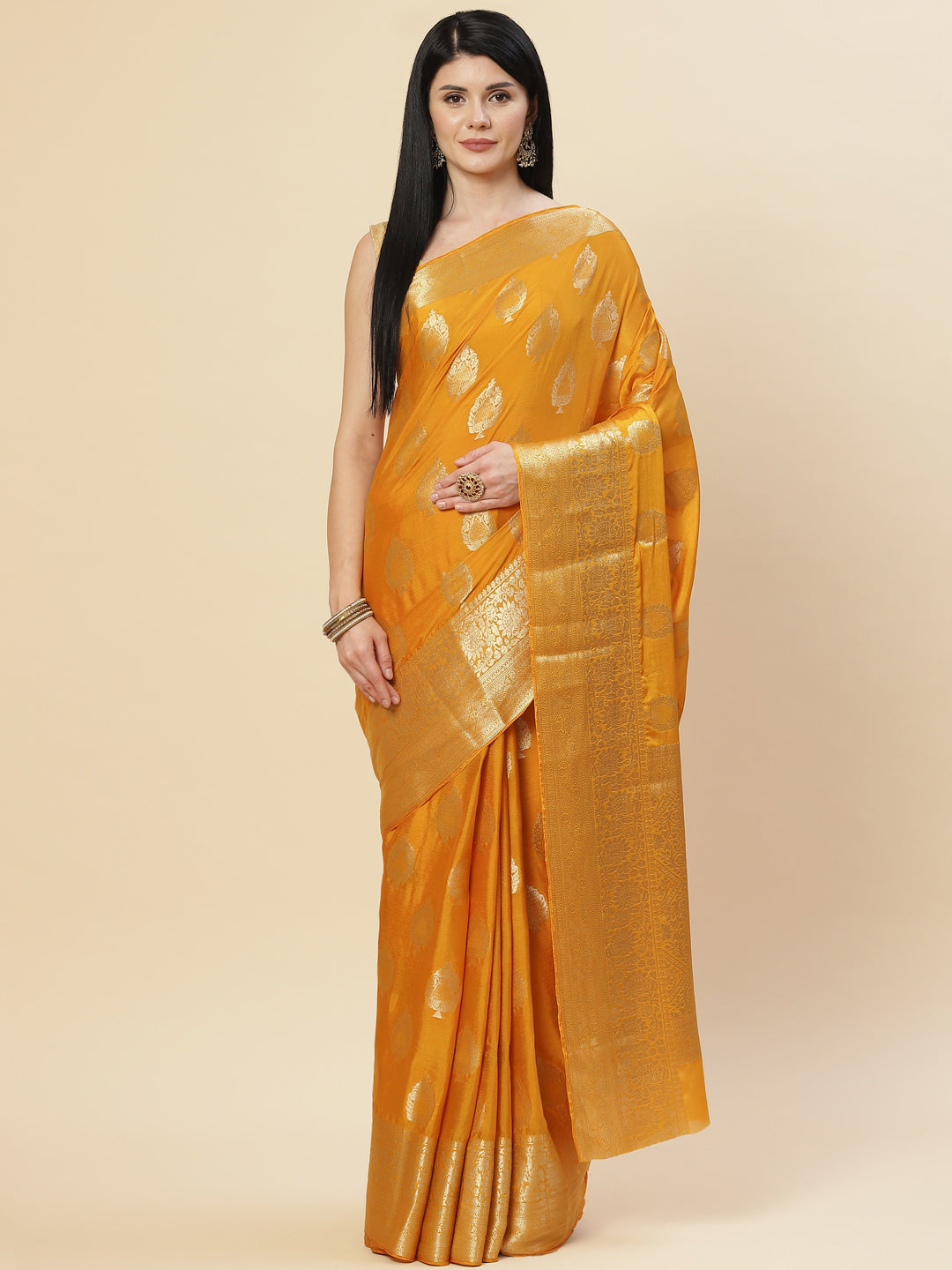 Zari Booti Crepe Plain Saree