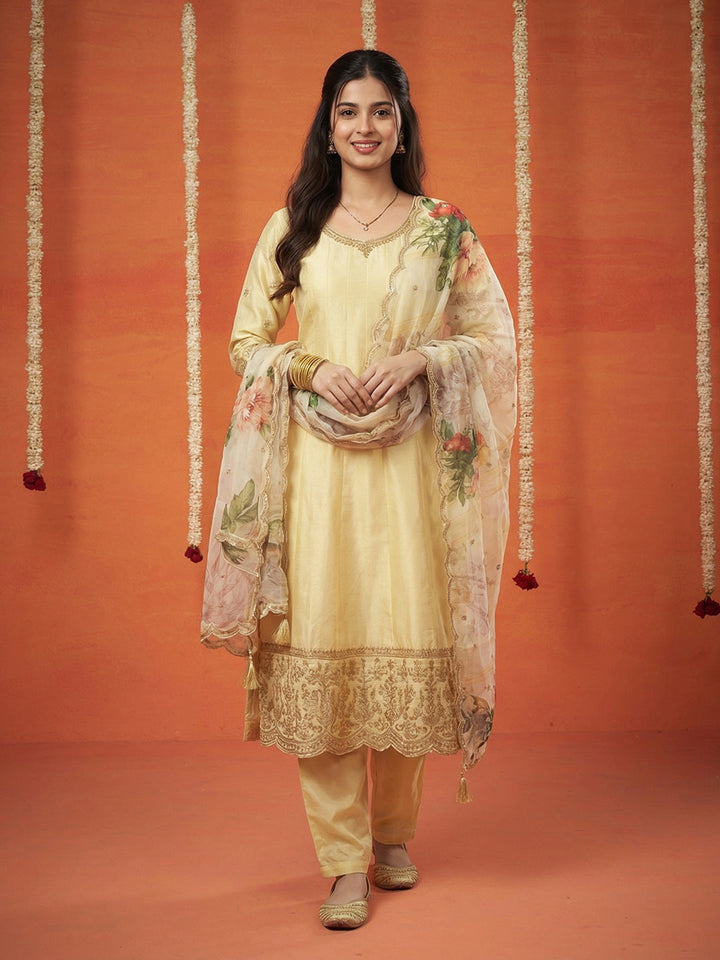 Embroidered Chinon Kurta With Pant &amp; Dupatta