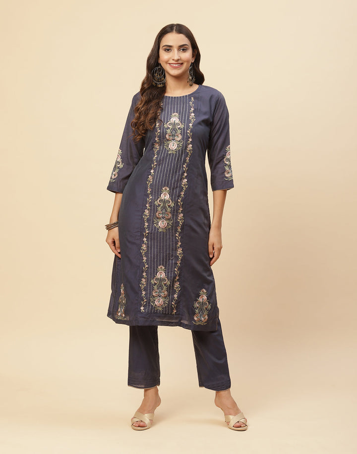 Resham Work Embroidered Chanderi Kurti With Pant