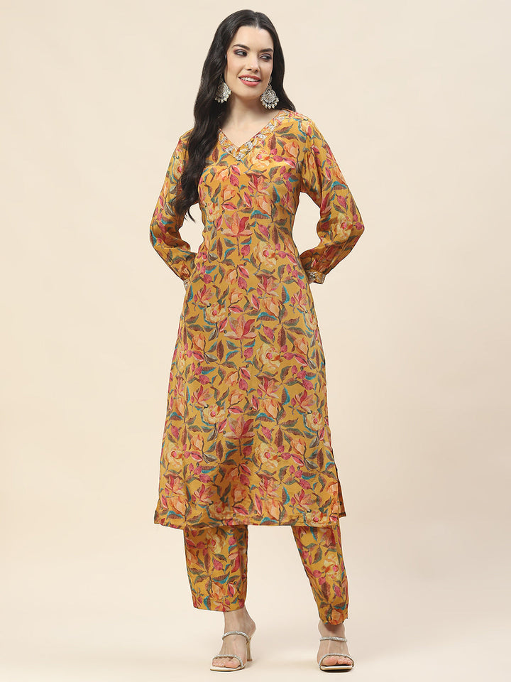 Printed Crepe Kurta With Pants