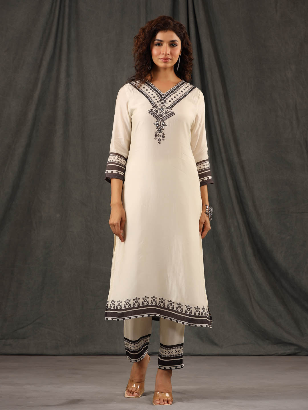 Neck Embroidered Muslin Kurta With Pants