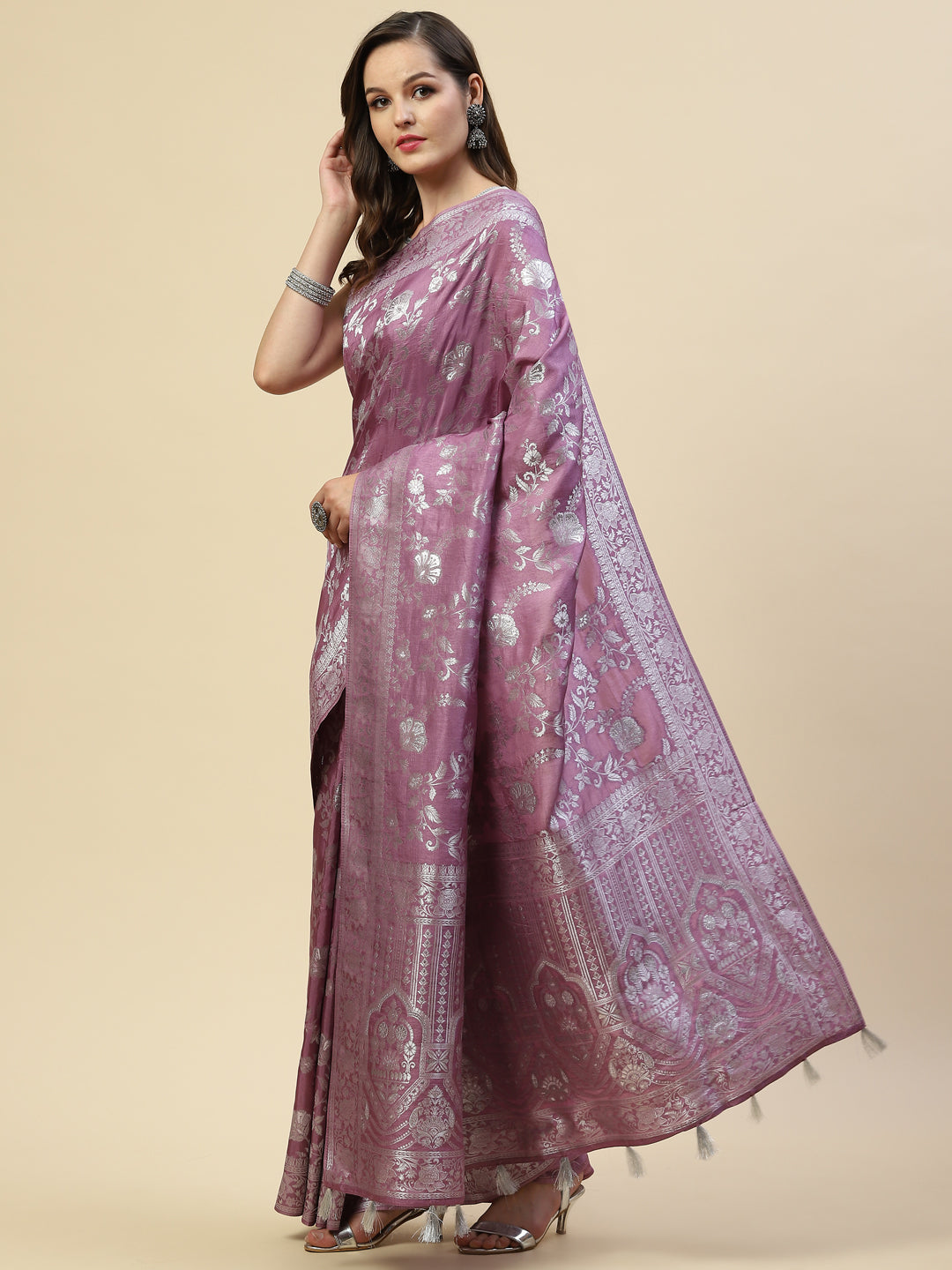 Zari Jaal Handloom Woven Saree