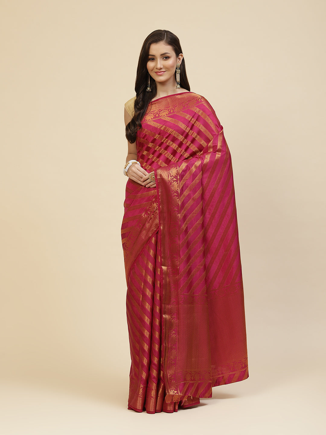Zari Jaal Stripes Handloom Woven Saree