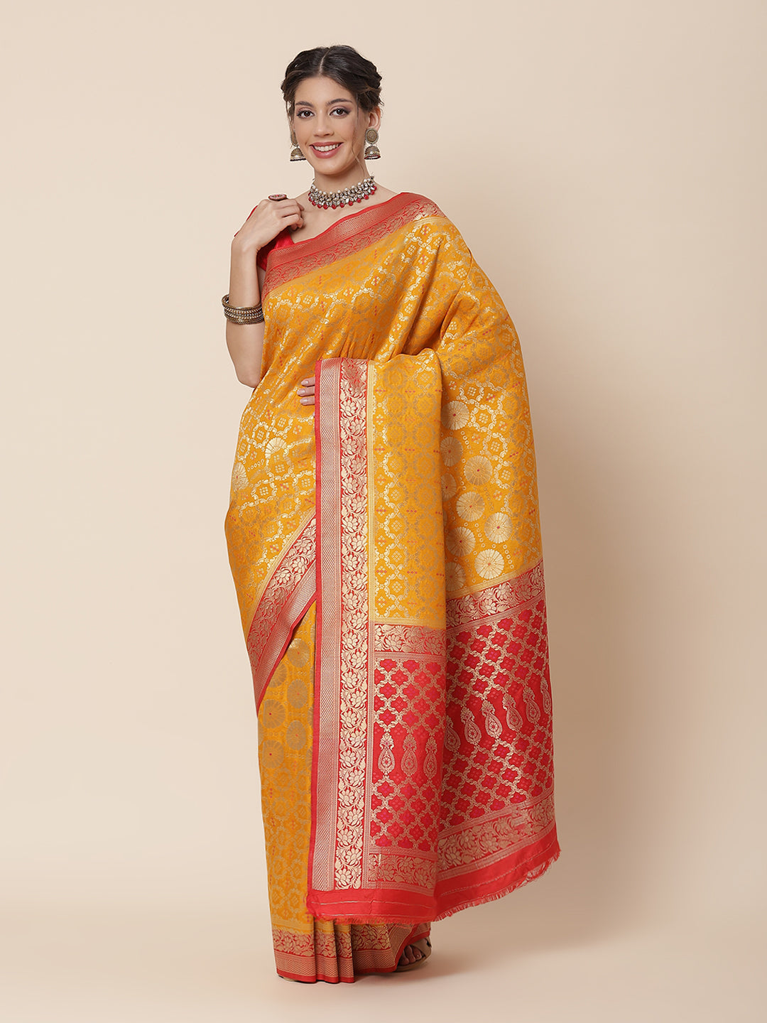 Bandhej Art Handloom Woven Saree