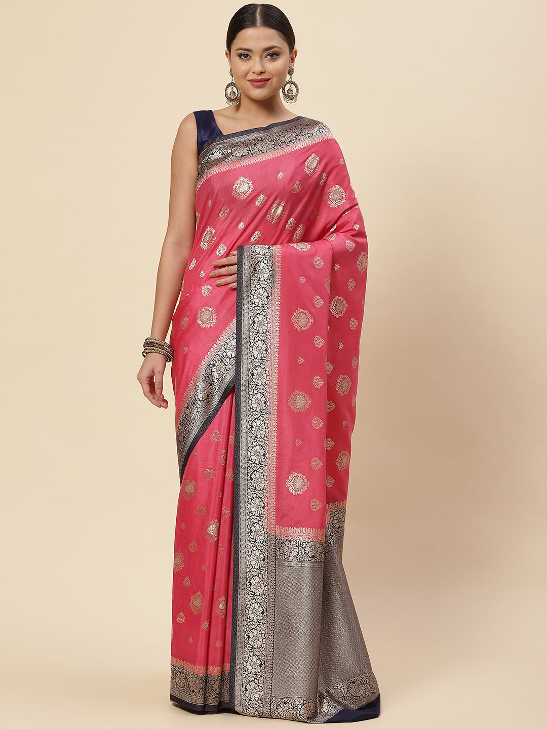 Zari Border Booti Handloom Woven Saree