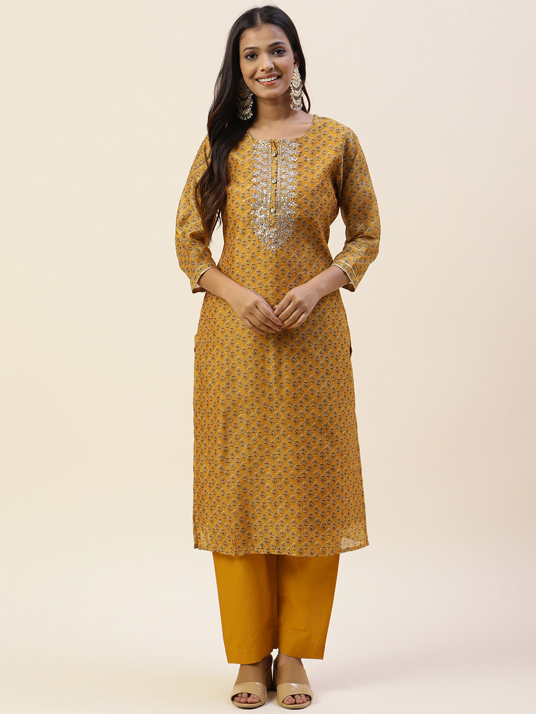 Printed &amp; Yoke Embroidered Chanderi Kurta With Pants