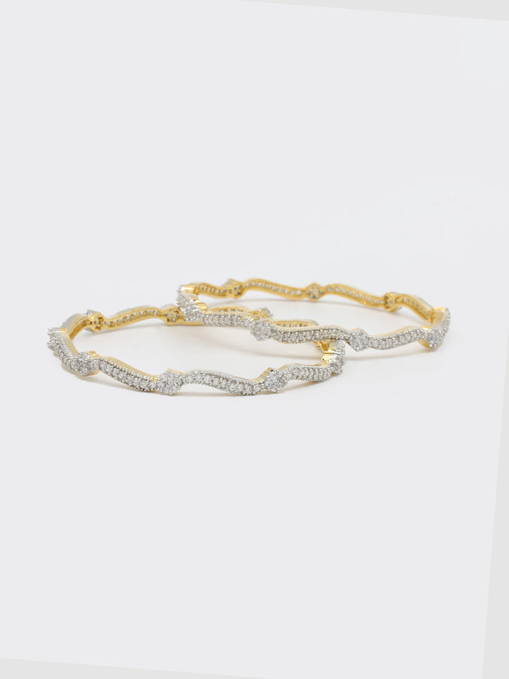 BANGLE (JEWELRY)