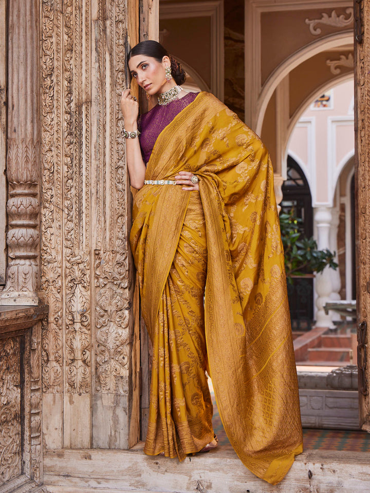 Floral Antique Jaal Crepe Plain Saree