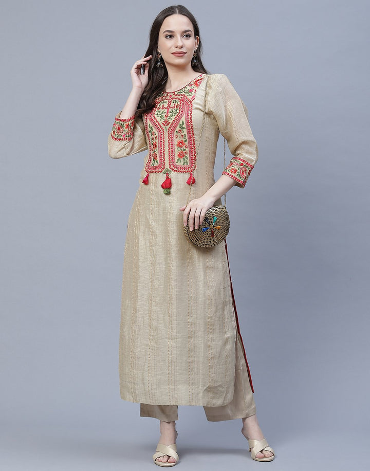 Yoke Embroidered Linen Kurti Pant Set