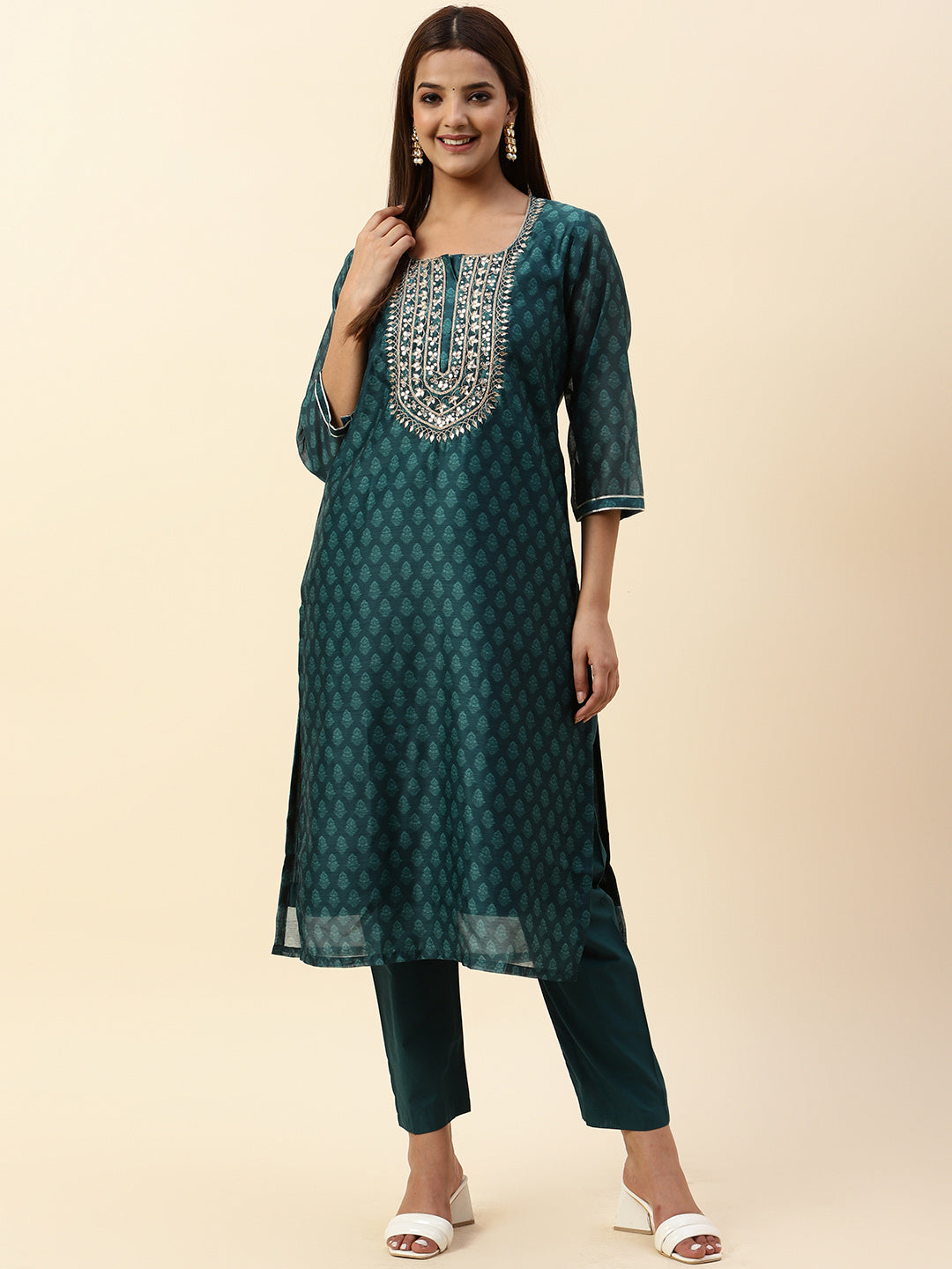 Printed &amp; Neck Embroidered Chanderi Kurta With Pants