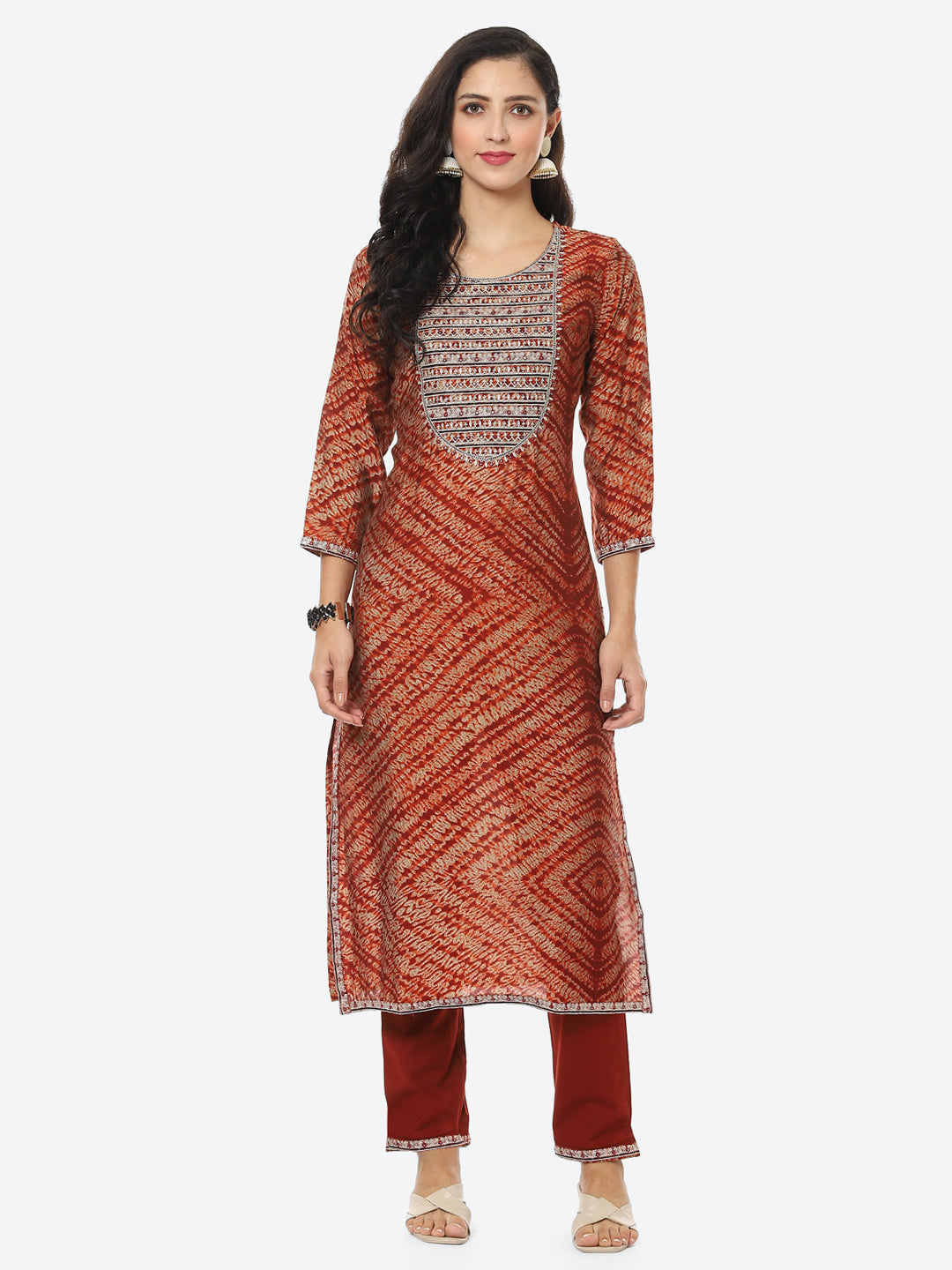 Zari Embroidered Printed Muslin Kurti With Pant