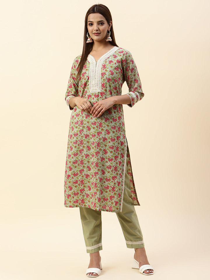 Floral Printed Cotton Kurta With Pants