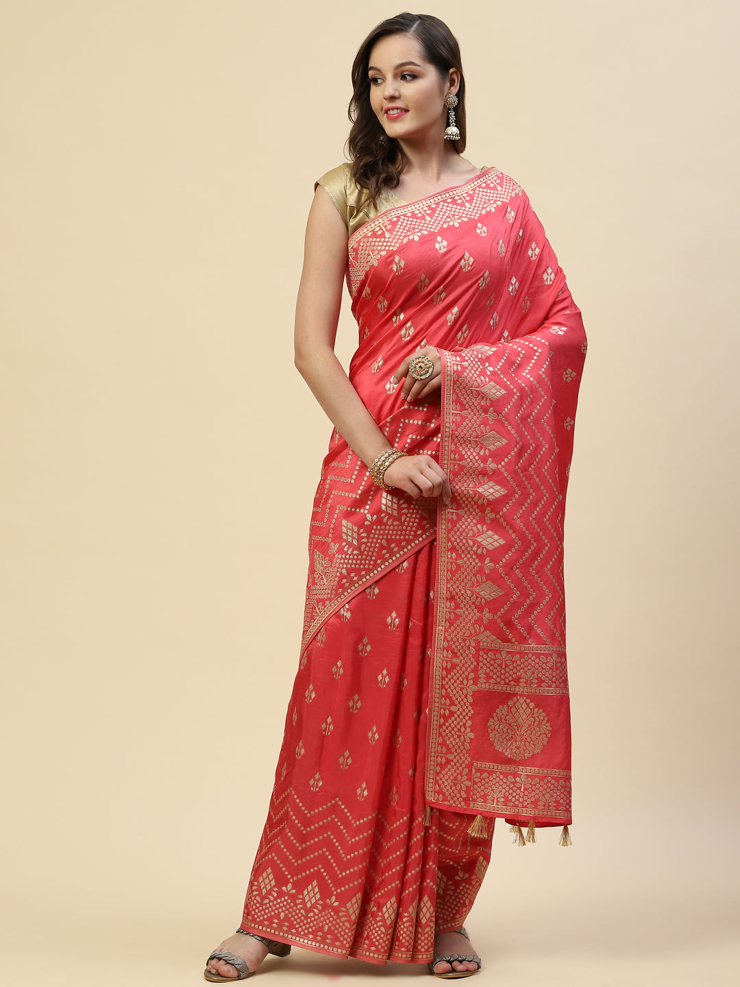 Zari Border Booti Handloom Woven Saree