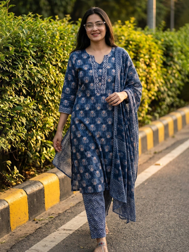 Blue Printed Cotton Blend Straight V Neck Suit Set