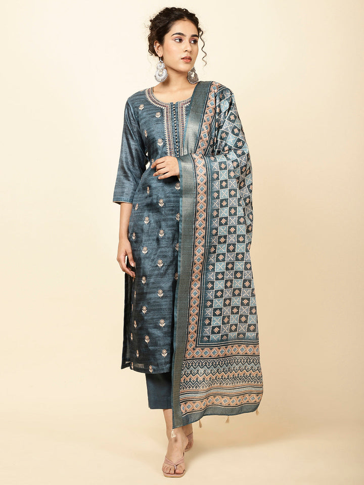 Embroidered Tussar Kurta With Pants &amp; Dupatta