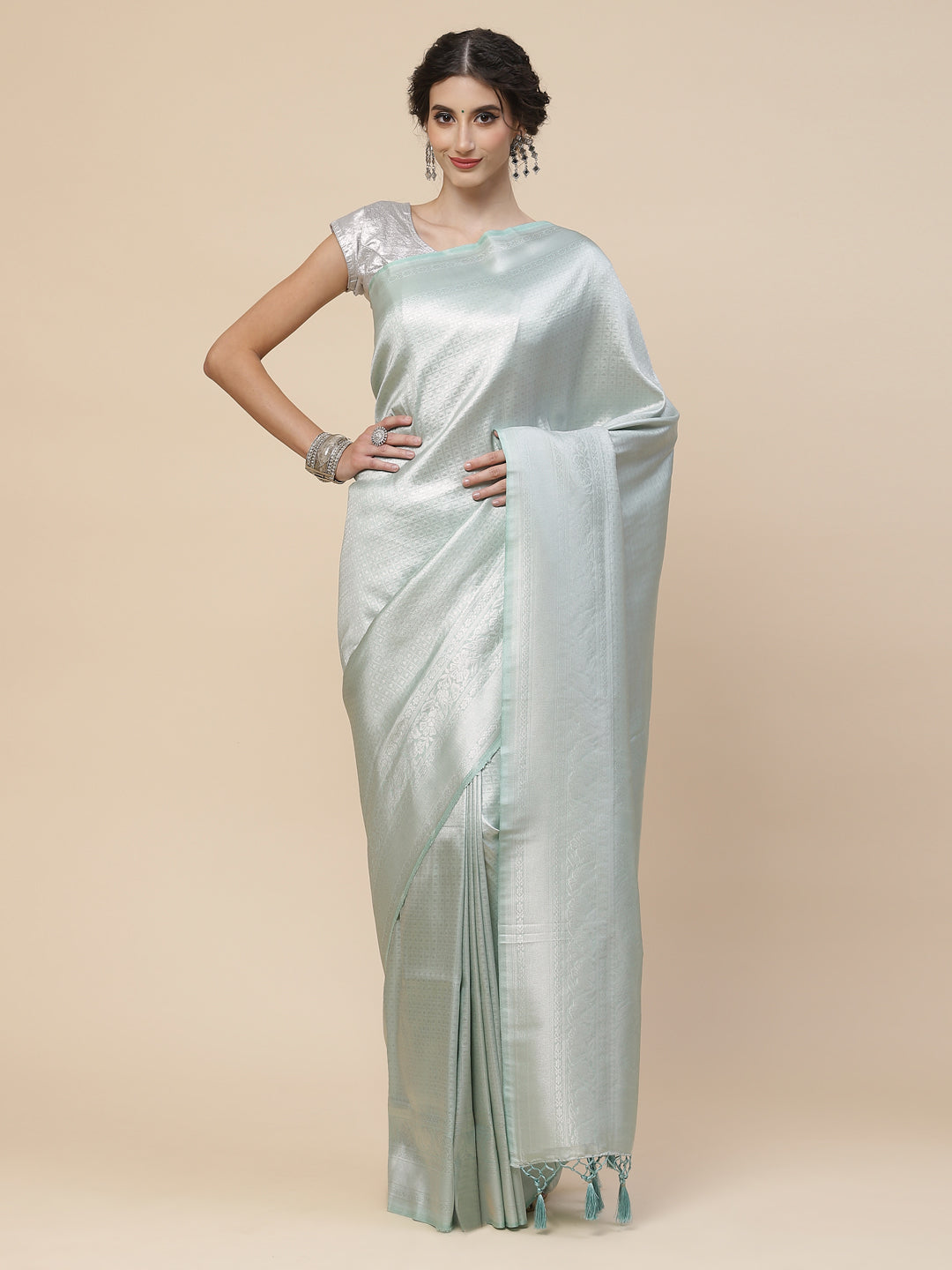 Zari Jaal Art Handloom Woven Saree