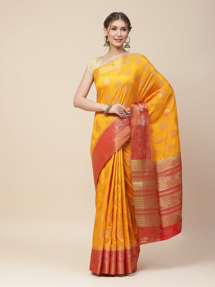 Zari Border Booti Art Handloom Woven Saree