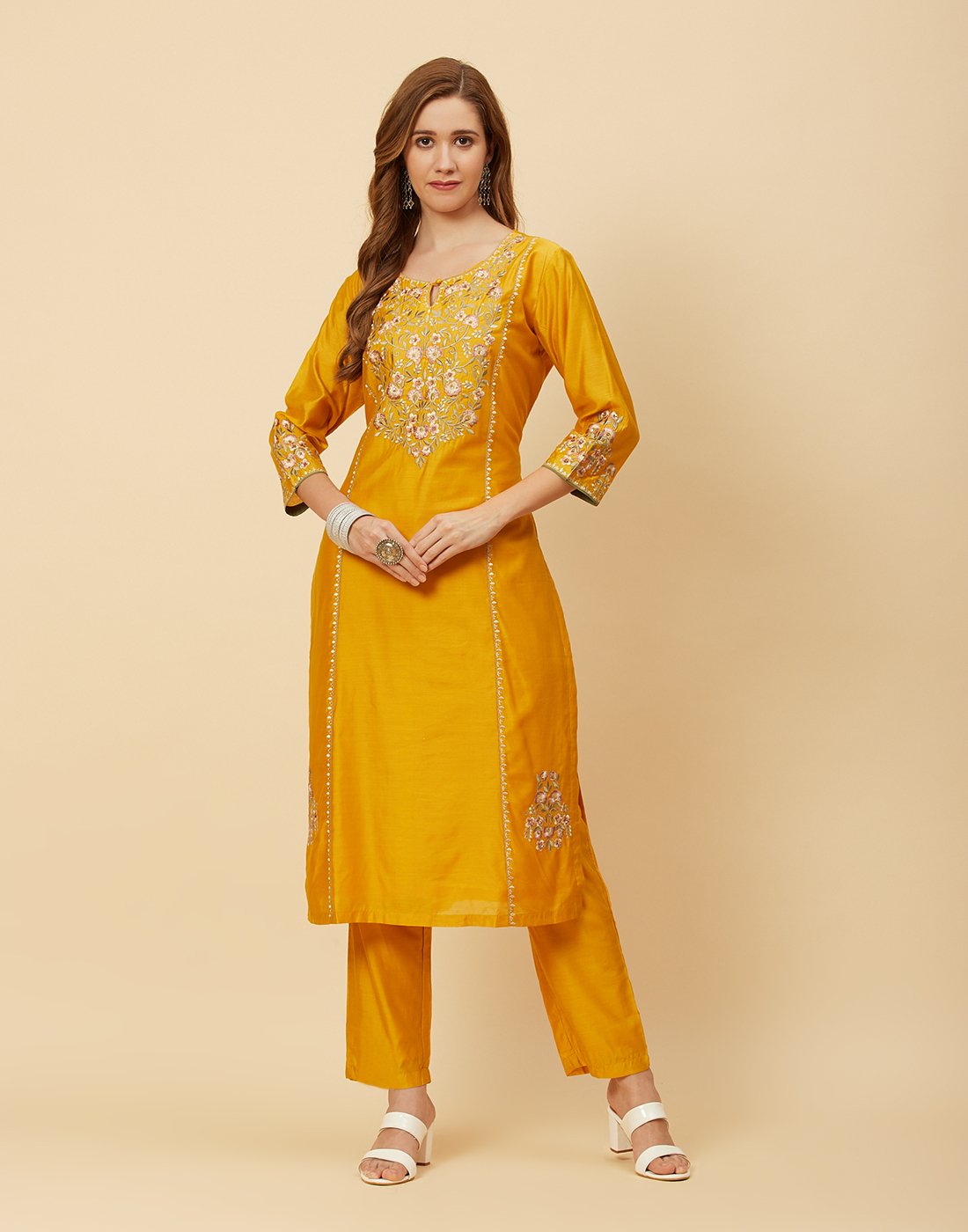 Embroidered Chanderi Kurti With Pant