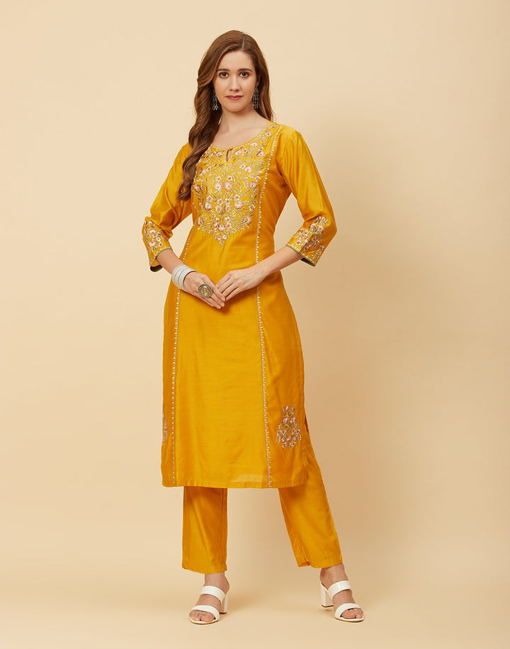 Embroidered Chanderi Kurti With Pant