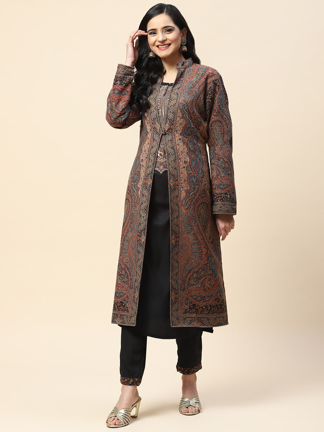 Resham Jaal Woven Pashmina Kurta With Pants &amp; Jacket