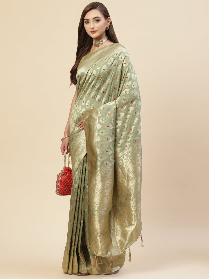Zari Border Booti Handloom Woven Saree