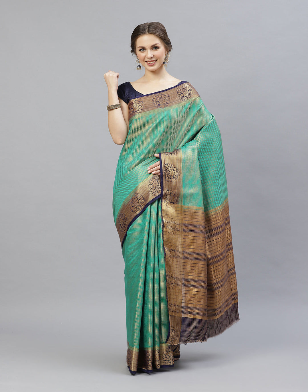 Jacquard Zari Border Art Handloom Woven Saree