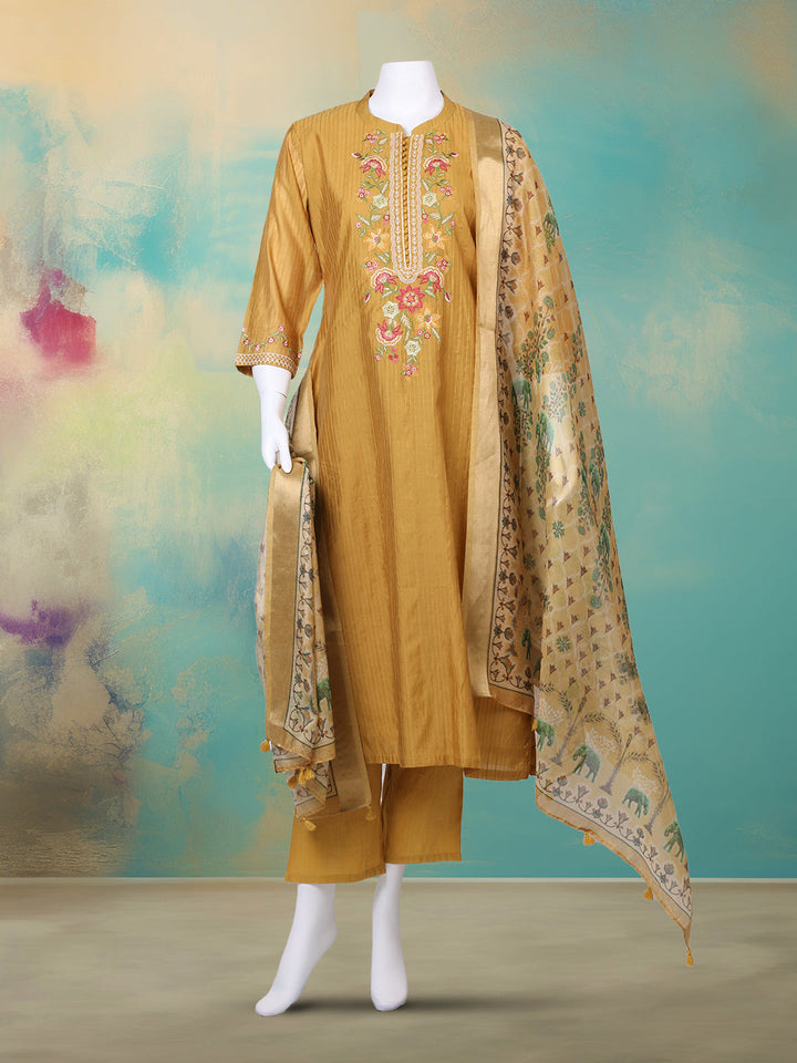 Embroidered Chanderi Kurta With Pant &amp; Dupatta