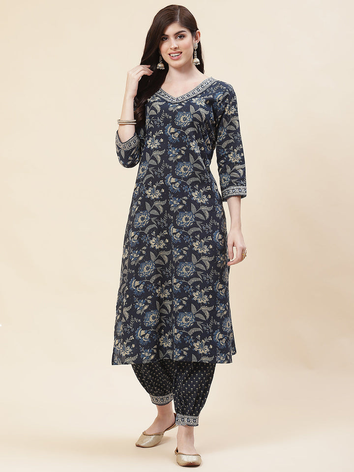 Floral Printed Cotton Kurta With Pants